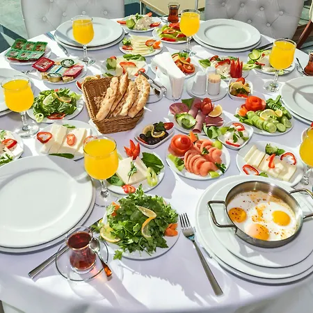 Hotel Cevheris 4*