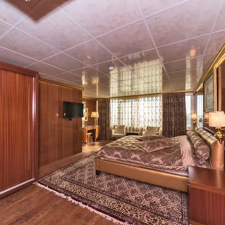 Cevheris 4*